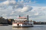 The Dixie Queen Cruising Along The River Thames Stock Photo