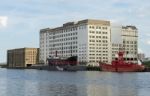 Ss Robin And Trinity Lightship Next To The Millennium Mills In S Stock Photo