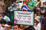 Bangkok-dec 22: Unidentified Thai Protesters Raise Banners To Re Stock Photo