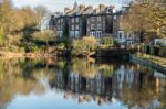 Row Of Houses By A Lake At Hampstead In London Stock Photo