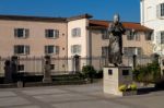 Statue Of A Pope In A Court Yard Stock Photo