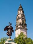 Statue Of Peace And Cardiff City Hall Stock Photo