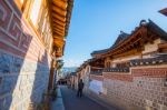 Seoul,korea - March 23: Tourists Taking Photos Of The Beautiful Scenery Around Bukchon Hanok Village,traditional Korean Style Architecture, Photo Taken March 23,2015 In Seoul, South Korea Stock Photo