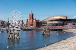 Cardiff/uk - August 27 : Ferris Wheel And Pierhead Building In C Stock Photo