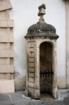 Old Sentry Box At The Hofburg At Heldenplatz In Vienna Stock Photo