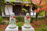 Buddha Statues On Autumn Garden At Eikando, Kyoto Stock Photo