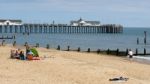 People Enjoying A Sunny Day Out At Southwold Stock Photo