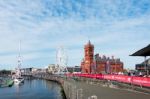 Cardiff/uk - August 27 : Ferris Wheel And Pierhead Building In C Stock Photo