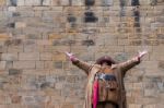 Hagrid Entertaining The Crowds At Alnwick Castle Stock Photo