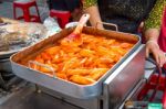 Seoul, South Korea - May 16: Namdaemun Market In Seoul, Is The Oldest And Largest Market In South Korea. Photo Taken On May 16, 2015 In Seoul, South Korea Stock Photo