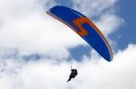 Devils Dyke, Brighton/sussex - July 22 : Paragliding At Devil's Stock Photo