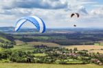 Devils Dyke, Brighton/sussex - July 22 : Paragliding At Devil's Stock Photo