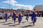 Women Morris Dancing In Whitby Stock Photo