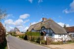 View Of A Thatched Cottage In Micheldever Hampshire Stock Photo