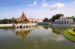 Palace Center Pond Water Reflex Stock Photo