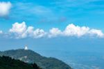 The Beauty Of The Sky When Light Hits The Clouds And Mountain Stock Photo