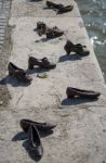 Iron Shoes Memorial To Jewish People Executed Ww2 In Budapest Stock Photo