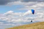 Devils Dyke, Brighton/sussex - July 22 : Paragliding At Devil's Stock Photo