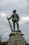 Commemorative Statue To The King’s Royal Rifle Corps In Winche Stock Photo