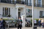 Man Creating Large Bubbles In Thurloe Place London Stock Photo