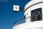 Cardiff Uk March 2014 - View Of Penarth Pier Clock Stock Photo