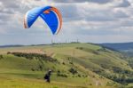 Devils Dyke, Brighton/sussex - July 22 : Paragliding At Devil's Stock Photo