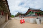 Seoul, South Korea - July 17: Tourists Taking Photos Of The Beautiful Scenery Around Gyeongbokgung Palace On July 17, 2015 In Seoul, South Korea Stock Photo