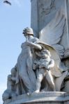 Statue Of A An Angel With Children At The Victoria Memorial Outs Stock Photo