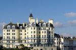 View Of The Queen's Hotel In Eastbourne Stock Photo