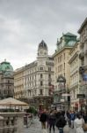 Busy Shopping Area Around Spiegelgasse In Vienna Stock Photo