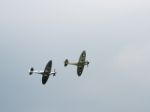 Spitfire Mk X1x Ps915 The Last One Produced Flying Over Dunsfold Stock Photo