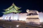 Gyeongbokgung Palace At Night In Seoul, South Korea Stock Photo