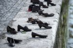 Iron Shoes Memorial To Jewish People Executed Ww2 In Budapest Stock Photo