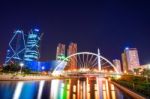 Incheon, South Korea - May 20 : Songdo Central Park Is The Green Space Plan,inspired By Nyc. Photo Taken May 20,2015 In Incheon, South Korea Stock Photo