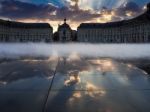 Miroir D'eau At Place De La Bourse In Bordeaux Stock Photo