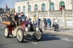 Car Approaching The Finish Line Of The London To Brighton Vetera Stock Photo