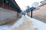 Seoul, South Korea - January 19: Tourists Taking Photos Of The Beautiful Scenery Around Gyeongbokgung Palace On January 19, 2015 In Seoul, South Korea Stock Photo