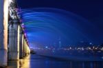 Rainbow Fountain Show At Banpo Bridge In Seoul, South Korea Stock Photo