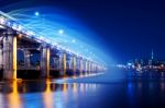 Rainbow Fountain Show At Banpo Bridge In Seoul, South Korea Stock Photo