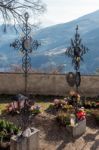 Cemetery Of The Parish Church In Villanders Stock Photo