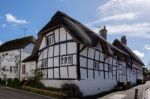 View Of A Thatched Cottage In Micheldever Hampshire Stock Photo