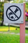 No Littering Sign In Park Stock Photo