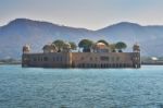 Jal Mahal In Man Sagar Lake Stock Photo