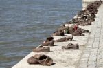 Iron Shoes Memorial To Jewish People Executed Ww2 In Budapest Stock Photo