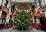 Christmas Tree At The Entrance To Leadenhall Market Stock Photo