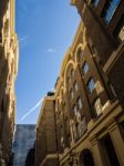 Old Buildings Around Hays Galleria In London Stock Photo