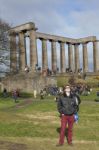 Crowd Gathered On Calton Hill, Edinburgh To Witness The Sun Ecli Stock Photo