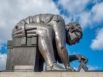 Sculpture Of Newton By Eduardo Paolozzi Outside The British Libr Stock Photo