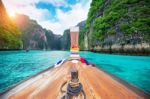 Long Boat And Blue Water At Maya Bay In Phi Phi Island, Krabi Thailand Stock Photo