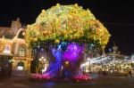 Seoul, Korea - December 21,2014: The Big Tree Lights At Ninght In Everland. Photo Taken On December 21, 2014 In Seoul, South Korea Stock Photo